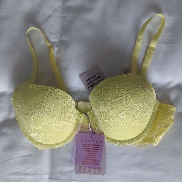 Savage X Fenty Other - 💛Savage X Fenty all over lace bra💛